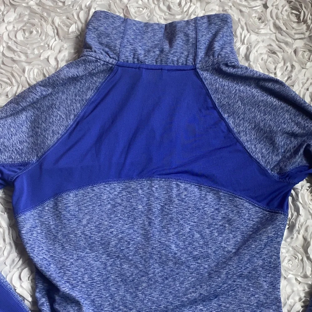 . Like new PUMA blue zip up jacket size xs - Picture 5 of 5